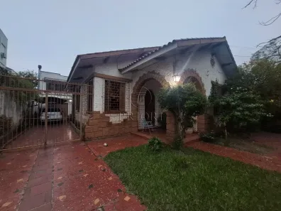 Casa com 2 Quartos à venda, 300m² no Navegantes, Porto Alegre