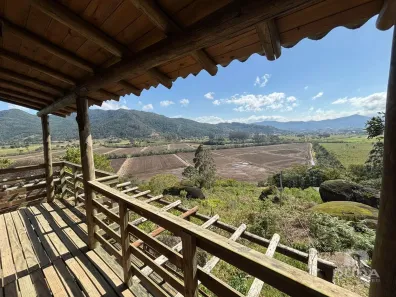 Fazenda/Sítio com 5 Quartos à venda, 100m² no Ressacada, Garopaba
