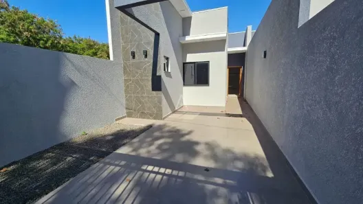 Casa com 3 Quartos à venda, 72m² no Jardim Coopagro, Toledo