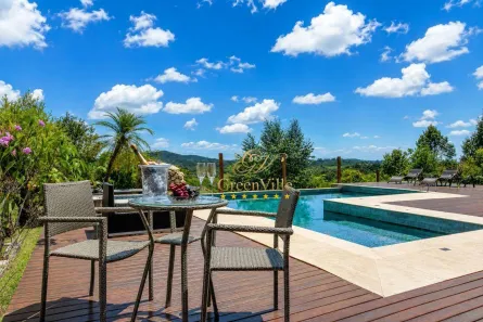 Fazenda/Sítio com 4 Quartos à venda, 2000m² no Itacolomi, Balneário Piçarras
