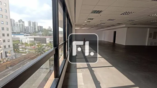 Sala Comercial para alugar, 1354m² no Alphaville Industrial, Barueri