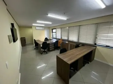 Sala Comercial à venda, 35m² no Barra Funda, São Paulo