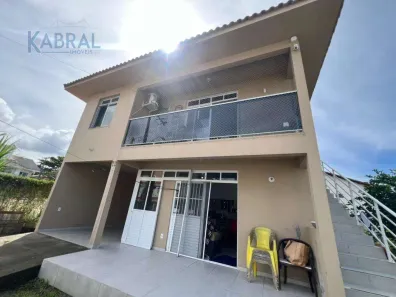Casa com 2 Quartos para alugar, 169m² no Barra da Lagoa, Florianópolis