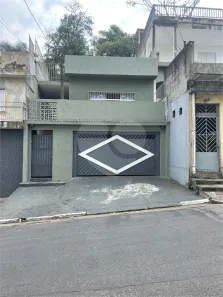 Casa com 2 Quartos à venda, 175m² no Jardim Itacolomi, São Paulo