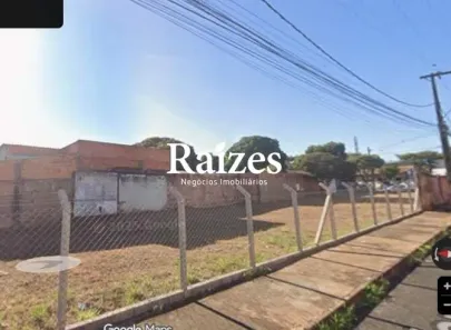 Lote/Terreno à venda, 800m² no Granada, Uberlândia