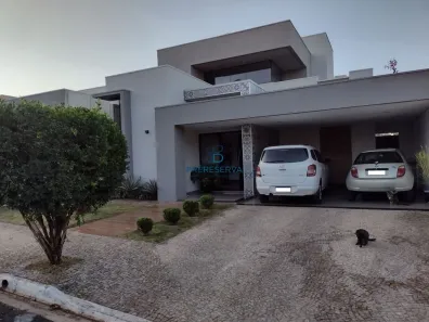 Casa de Condomínio com 3 Quartos à venda, 230m² no Quinta Ranieri, Bauru