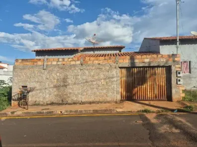 Casa com 2 Quartos à venda, 200m² no Prata, Prata