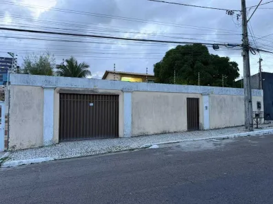 Casa com 5 Quartos à venda, 244m² no Atalaia, Aracaju