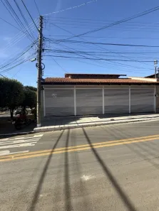 Casa com 3 Quartos à venda, 270m² no Conjunto Riviera, Goiânia