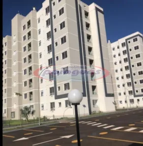 Apartamento com 2 Quartos para alugar, 45m² no Jardim América, Maringá