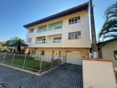 com 2 Quartos para alugar, 120m² no Estados, Indaial