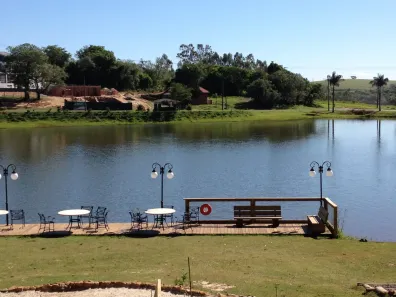 Lote/Terreno à venda, 840m² no Jardim Ninho Verde II, Pardinho
