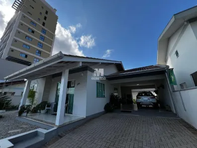 Casa com 3 Quartos à venda, 148m² no Santa Rita, Brusque