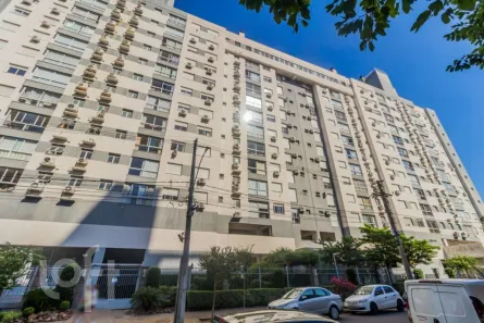 Apartamento com 2 Quartos à venda, 63m² no Passo da Areia, Porto Alegre