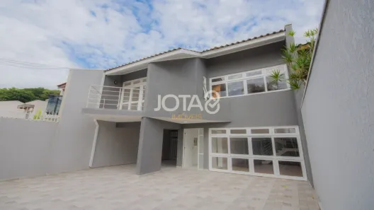 Casa com 3 Quartos à venda, 201m² no Ahú, Curitiba