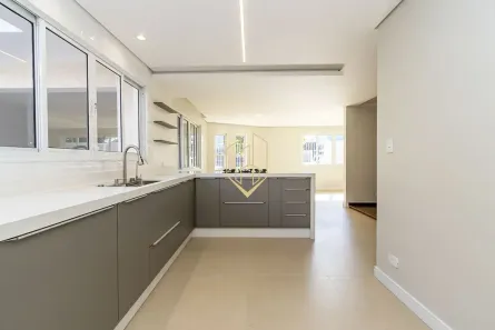 Casa com 4 Quartos à venda, 295m² no Cajuru, Curitiba