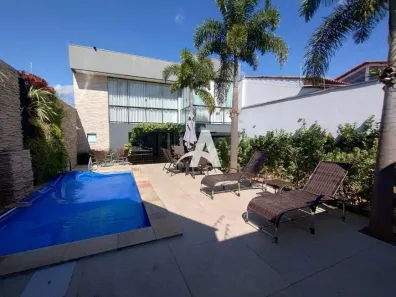 Casa com 4 Quartos para alugar, 372m² no Cidade Jardim, Uberlândia
