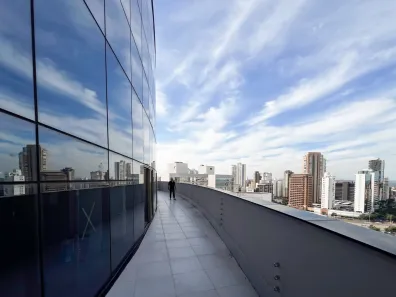 Sala Comercial para alugar, 340m² no Enseada do Suá, Vitória