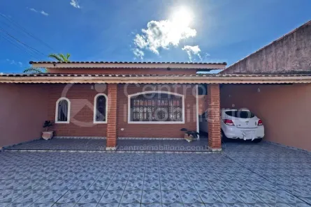 Casa com 3 Quartos à venda, 171m² no Jardim Peruibe, Peruíbe