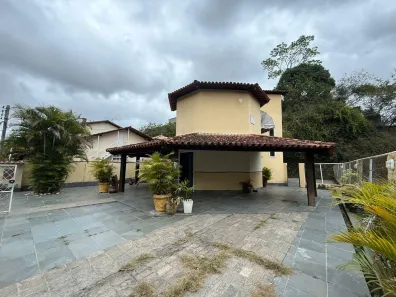 Casa de Condomínio com 3 Quartos para venda ou aluguel, 129m² no Badu, Niterói