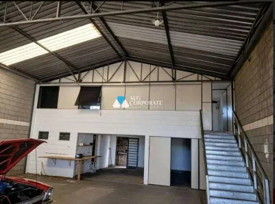 Galpão/Depósito/Armazém para alugar, 300m² no Jardim do Lago, Campinas