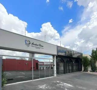 Sala Comercial para alugar, 400m² no Jardim das Américas, Cuiabá