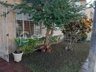 Casa com 3 Quartos à venda, 150m² no Santa Maria Goretti, Porto Alegre