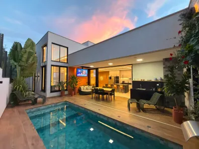Casa de Condomínio com 4 Quartos à venda, 219m² no Jardins Nápoles, Senador Canedo