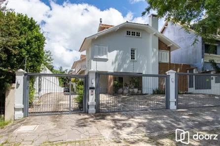 Casa de Condomínio com 3 Quartos à venda, 177m² no Jardim Isabel, Porto Alegre