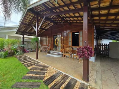 Casa de Condomínio com 4 Quartos à venda, 130m² no Loteamento Villa Branca, Jacareí