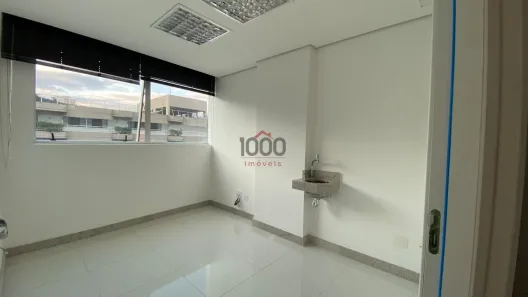 Sala Comercial para alugar, 78m² no Cascatinha, Juiz de Fora