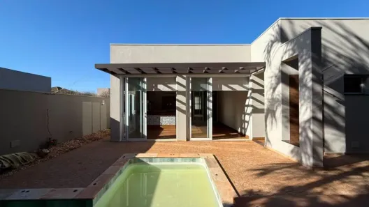 Casa com 3 Quartos para alugar, 280m² no Residencial e Empresarial Alphaville, Ribeirão Preto
