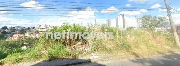 Lote/Terreno à venda, 744m² no Ouro Preto, Belo Horizonte
