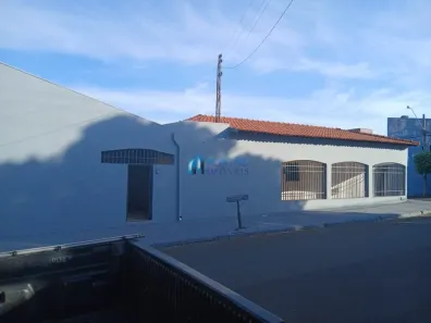 Casa com 3 Quartos à venda, 190m² no Vila Santa Luzia, Bauru