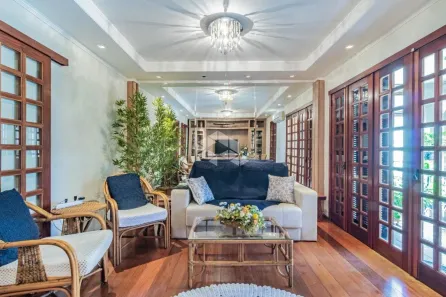 Casa com 5 Quartos à venda, 322m² no Santo Antônio, Porto Alegre