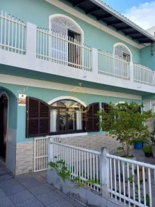 Casa com 4 Quartos à venda, 300m² no Barreiros, São José