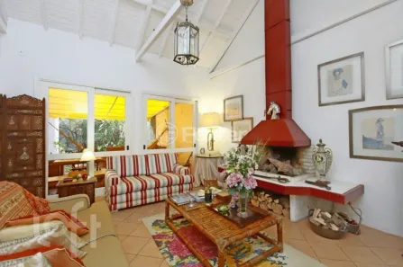 Casa com 2 Quartos à venda, 153m² no Ipanema, Porto Alegre