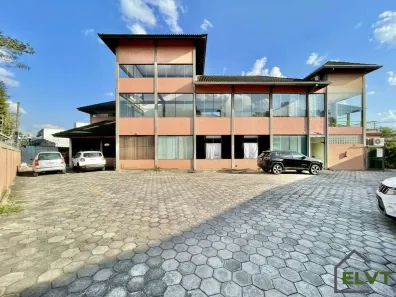 Prédio Comercial com 16 Quartos à venda, 845m² no Vilarejo, Carapicuíba