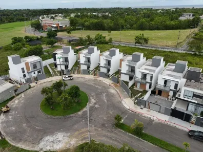 Casa de Condomínio com 4 Quartos à venda, 138m² no Bicanga, Serra