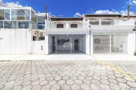 Sobrado com 3 Quartos à venda, 66m² no Boqueirão, Curitiba