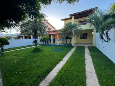 Casa com 5 Quartos para alugar, 250m² no Stella Maris, Salvador