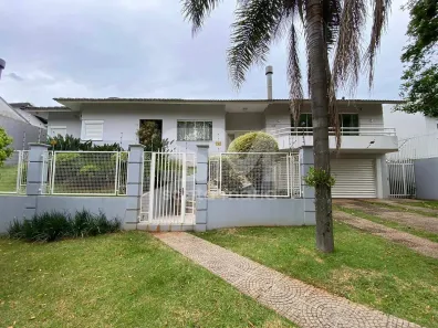 Casa com 3 Quartos para alugar, 300m² no Presidente Médici, Chapecó