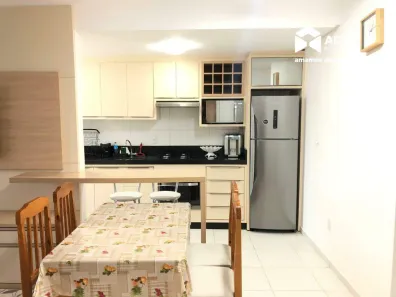 Apartamento com 2 Quartos para alugar, 59m² no Alto São Bento, Itapema