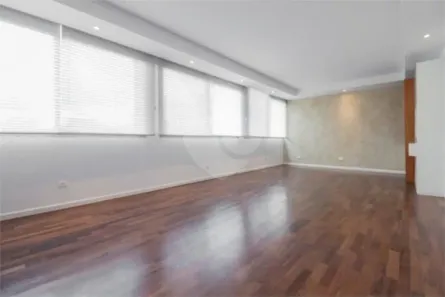 Apartamento com 3 Quartos à venda, 140m² no Vila Suzana, São Paulo