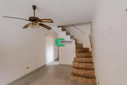 Sobrado com 2 Quartos para alugar, 209m² no Jardim das Maravilhas, Santo André