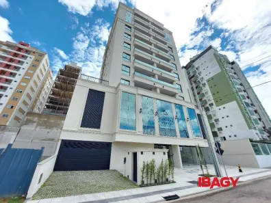 Apartamento com 2 Quartos para alugar, 72m² no Pagani, Palhoça