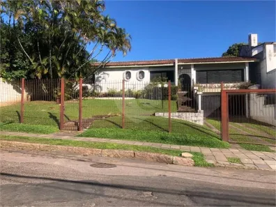 Casa com 4 Quartos à venda, 331m² no Cristal, Porto Alegre