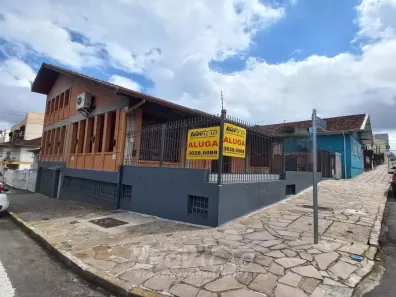 Casa para alugar, 250m² no Rio Branco, Caxias do Sul