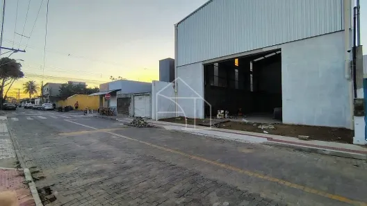 Galpão/Depósito/Armazém para alugar, 275m² no Alterosas, Serra