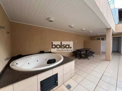 Casa com 3 Quartos para alugar, 250m² no Vila Guedes de Azevedo, Bauru